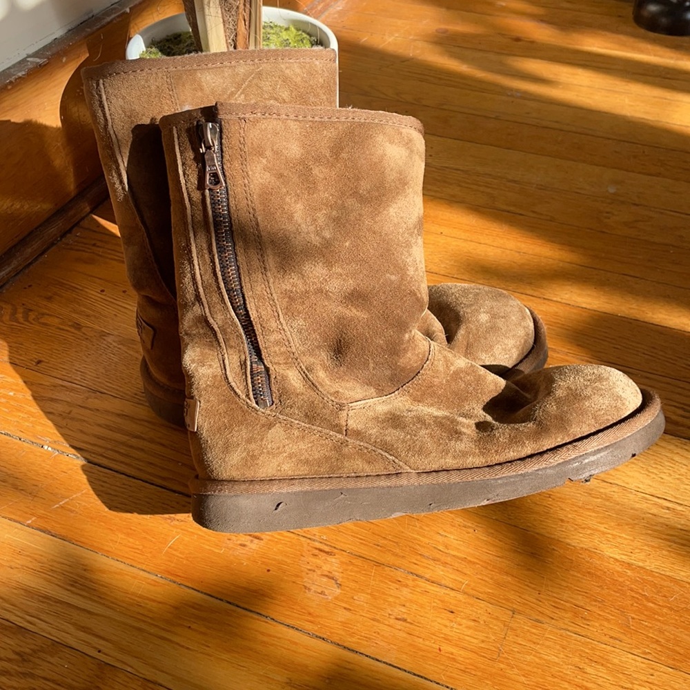 Copper zipper uggs